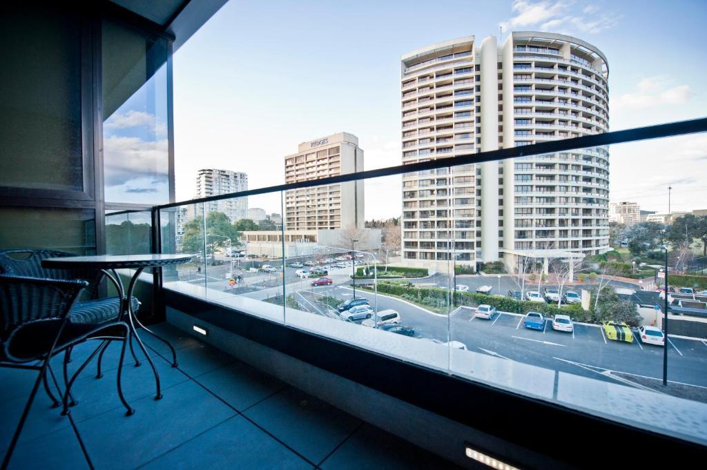 Lj Hooker Manuka Prestige Accommodation Canberra Room photo