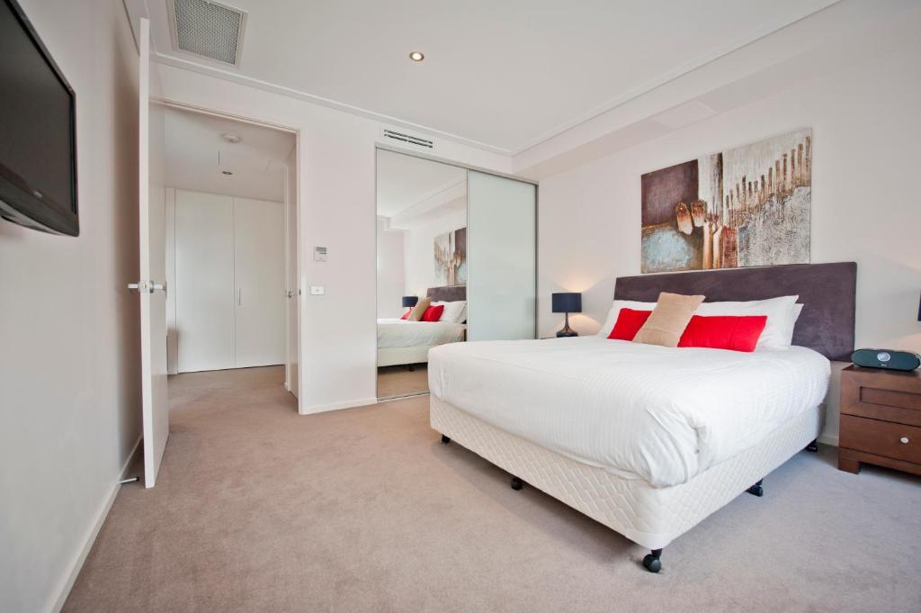 Lj Hooker Manuka Prestige Accommodation Canberra Room photo