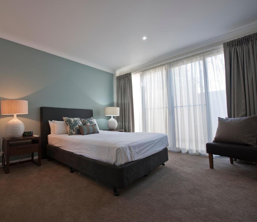 Lj Hooker Manuka Prestige Accommodation Canberra Room photo