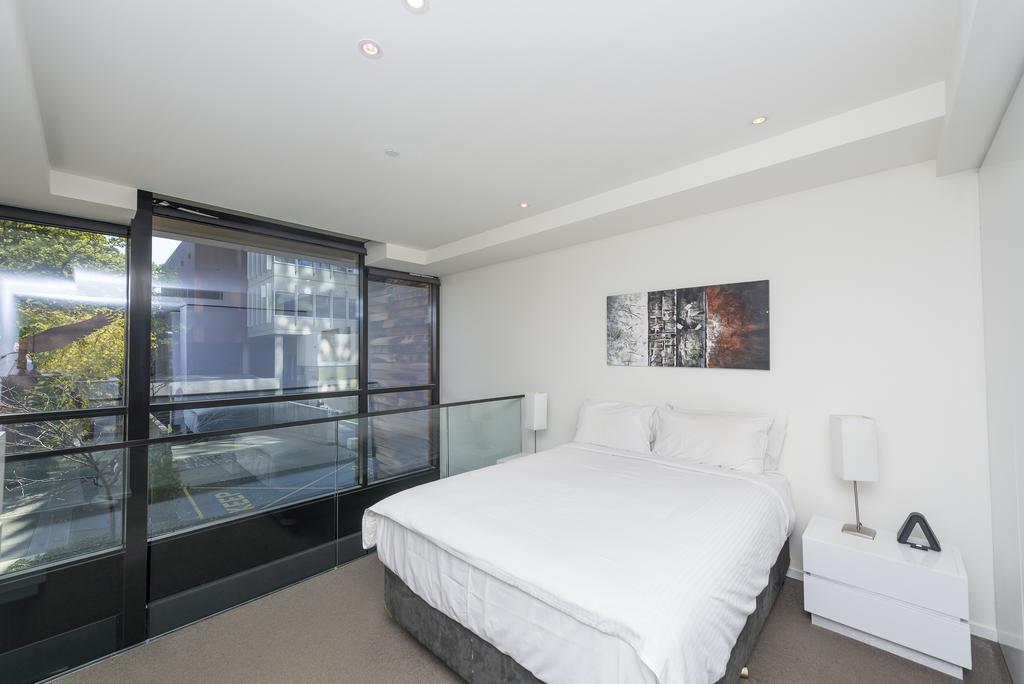 Lj Hooker Manuka Prestige Accommodation Canberra Exterior photo