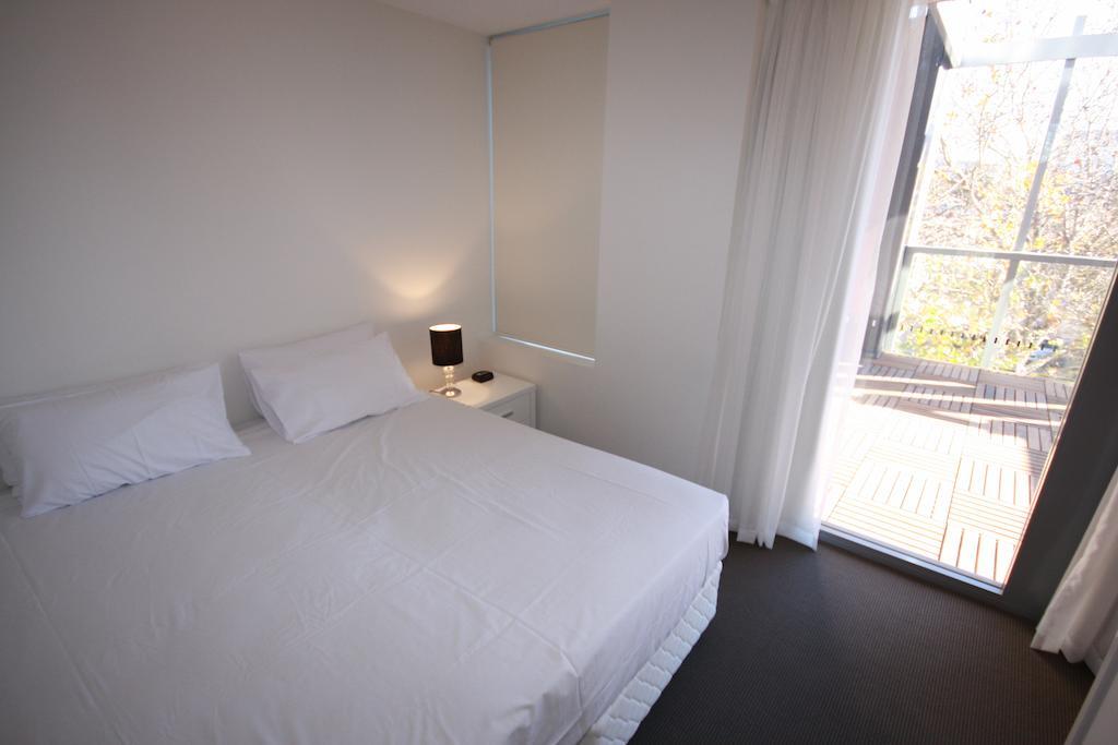Lj Hooker Manuka Prestige Accommodation Canberra Exterior photo