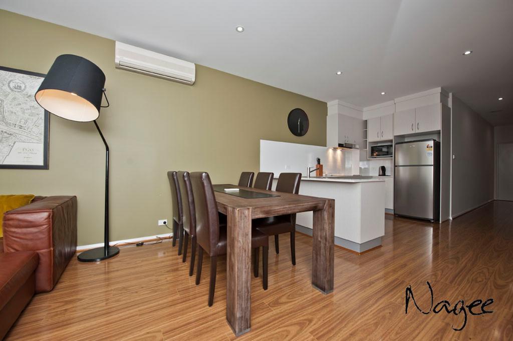 Lj Hooker Manuka Prestige Accommodation Canberra Room photo